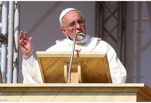 Pope Whacks the Mob &#8211; fr