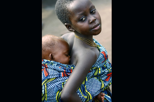 Young Girl with Baby &#8211; Congo &#8211; fr