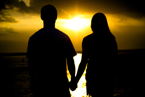 Couple at sunset &#8211; fr