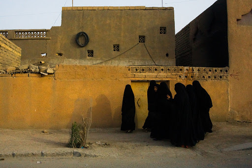 Muslim Women of Basra, Iraq &#8211; Chador &#8211; Hijab &#8211; fr