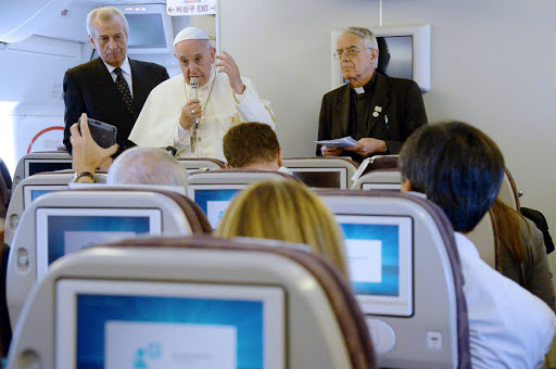 Pope returning to Rome from Korea in the plane &#8211; fr