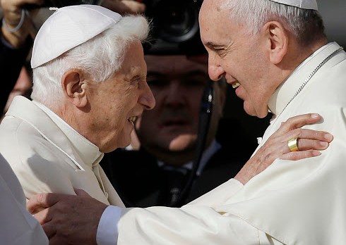 Francis meets Benedict at Mass for elderly &#8211; fr