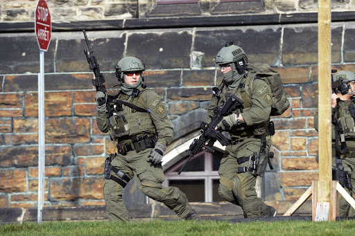 Canadian Mounties respond to shooting at Parliament &#8211; fr