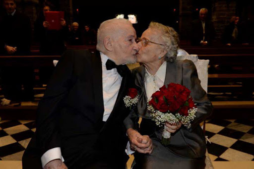 Il matrimonio si è celebrato a Bellano: lui ha 89 anni, lei 86.