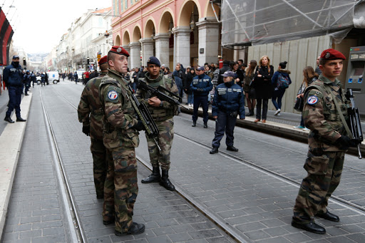 Nice (France) :Soldiers (Front) and municipal Police officers patrol the area of a Jewish Community Center