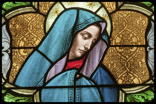 Blessed Virgin Mary © Nancy Bauer / Shutterstock.com &#8211; fr