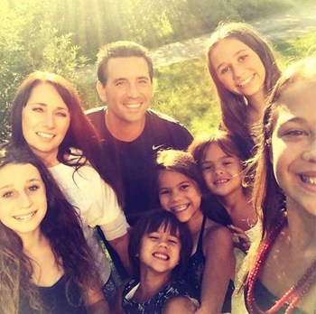 États-Unis : ils adoptent les quatre filles de leur amie décédée d&rsquo;un cancer