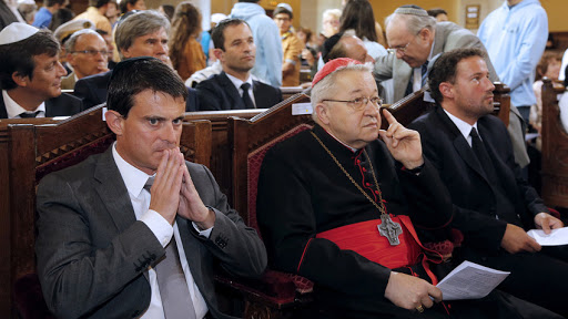 Manuel Valls, ministre de l’intérieur et le cardinal André Vingt-Trois, archevêq
