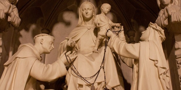 Rêve de chapelet Web-rosary-virgin-mary-jesus-c2a9-fr-lawrence-lew-cc-flickr