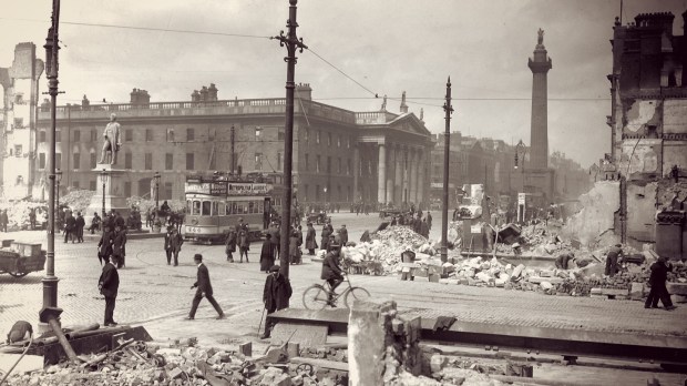 web-easter-rising-dublin-ireland-1916-c2a9-national-library-of-ireland-on-the-commons-cc-2.jpg