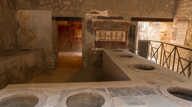 web-pompeii-bar-vetutius-peter-dean-cc.jpg