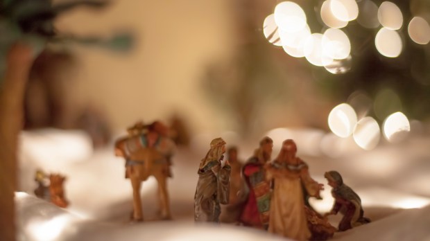 web-christmas-nativity-scene-optictopic-cc