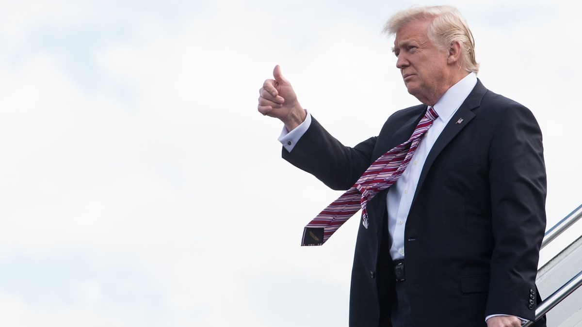 US-POLITICS-TRUMP-ARRIVAL