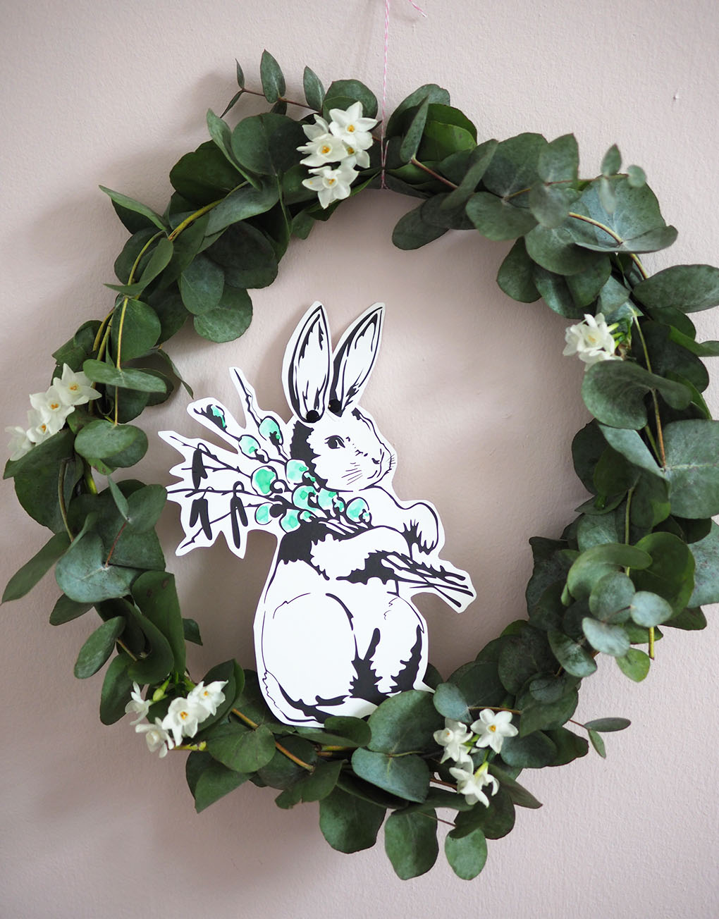 Découpage et coloriage de lapin pour Pâques