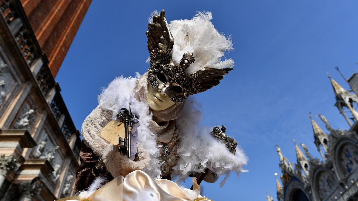 ITALY-CARNIVAL-VENICE