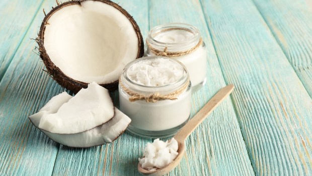 Huile de coco et noix de coco