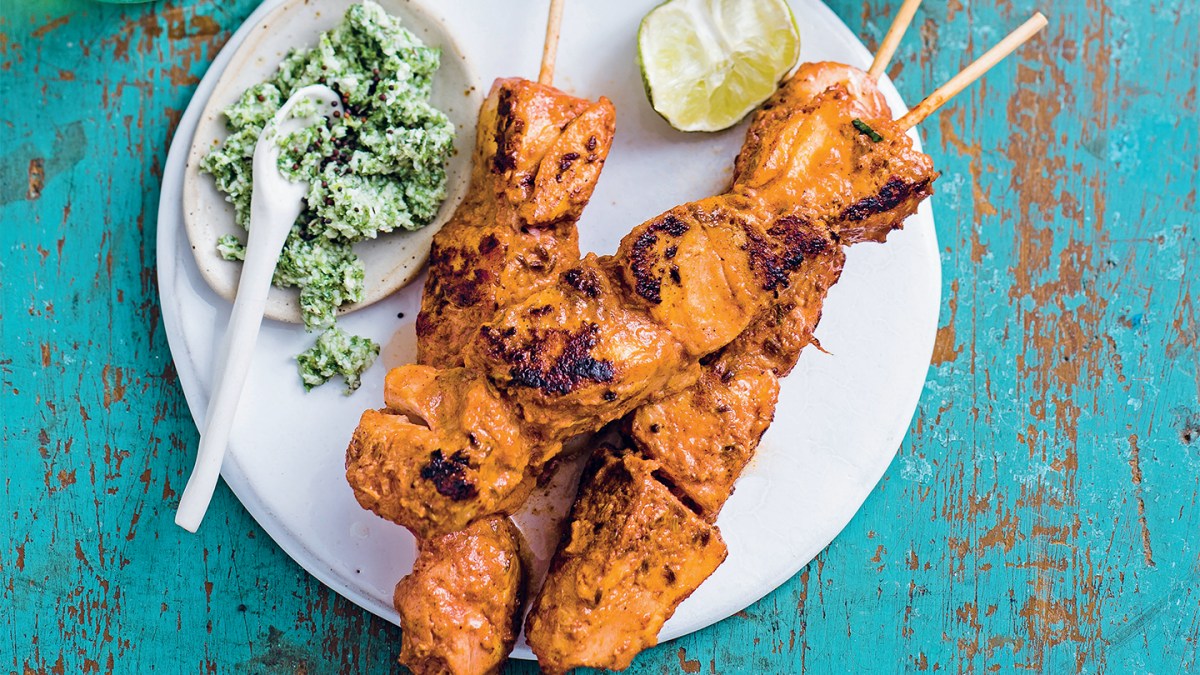 Brochettes de cabillaud tikka