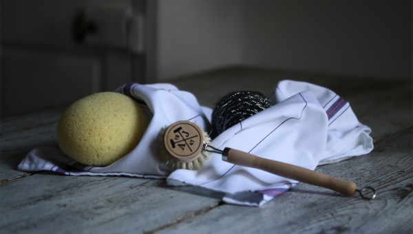 Nécessaire de ménage