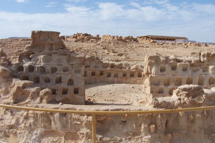 web-masada-israel-ruins-almasudi-cc1