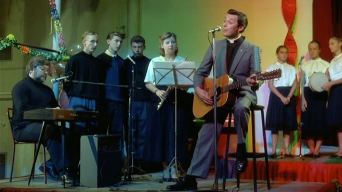 Jésus revient © La vie est un long fleuve tranquille
