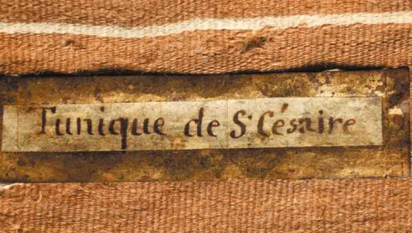 Tunique de Saint Césaire