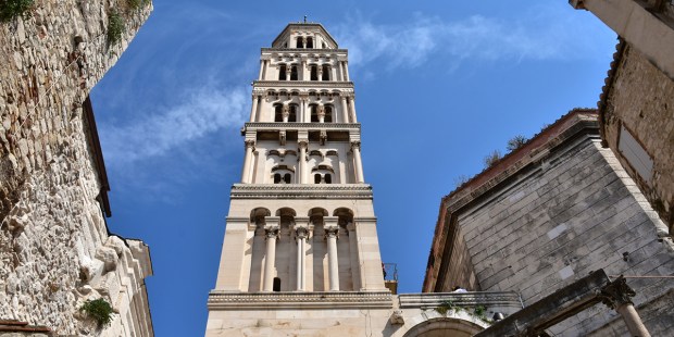 diapo-8-des-plus-anciennes-eglises-au-monde-1158