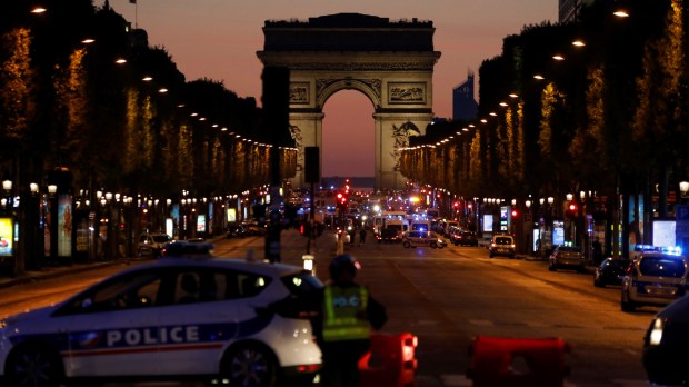 web france paris attack champs elysees Ludovic MARIN : AFP