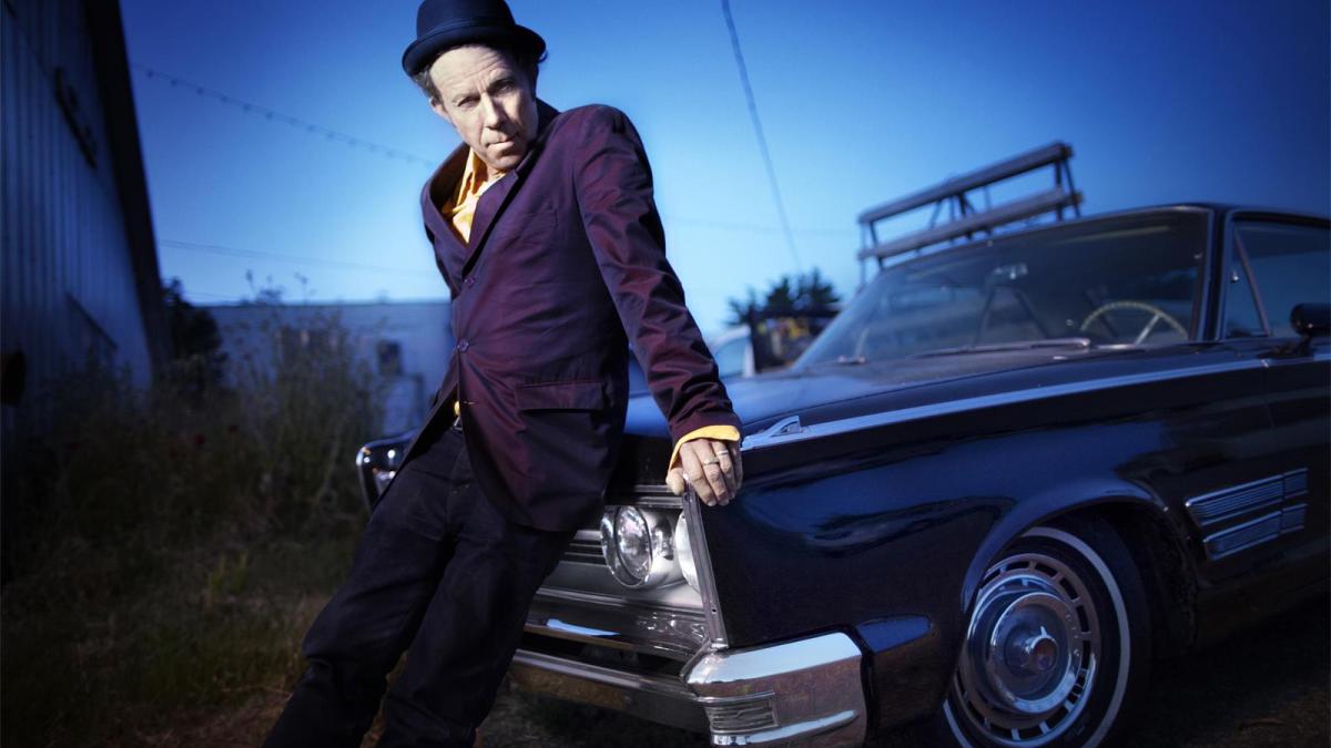 WEB-TOM-WAITS-CAR-FACEBOOK-FAIRUSE