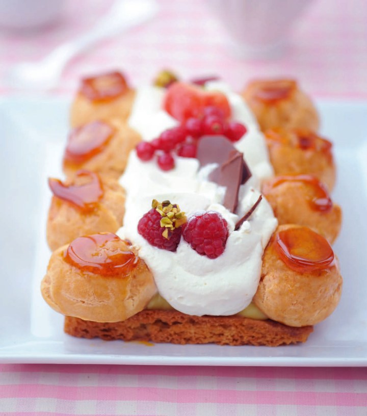 Pourquoi Saint Honore A T Il Donne Son Nom A Une Patisserie