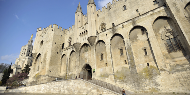 PALAIS DES PAPES A AVIGNON