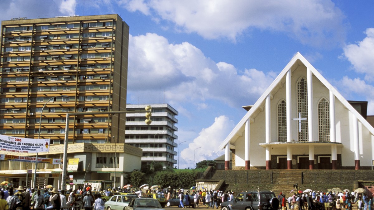 Eglise au Cameroun © Yvan Travert