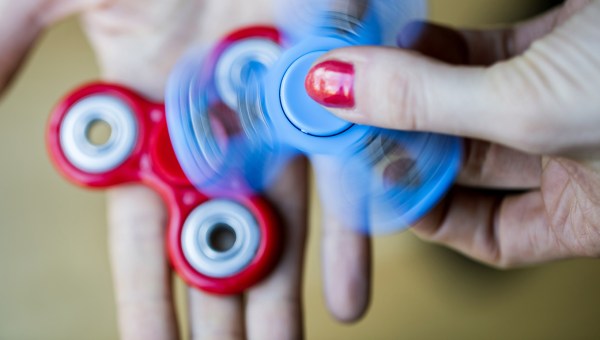 HAND SPINNER