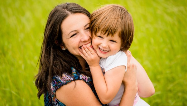 FEMME AVEC SON ENFANT