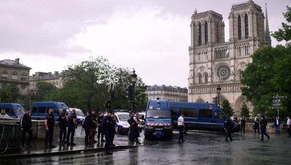 POLICE NOTRE DAME