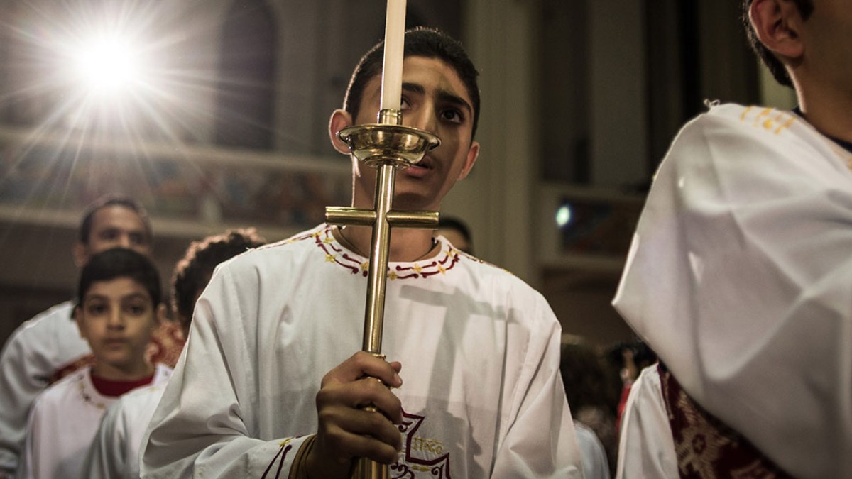 WEB3-EGYPTIAN-COPTIC-CATHOLIC-ALTAR BOYS-CHRISTMAS EVE-MASS-CHURCH-CAIRO-EGYPT-Pan Chaoyue-CC