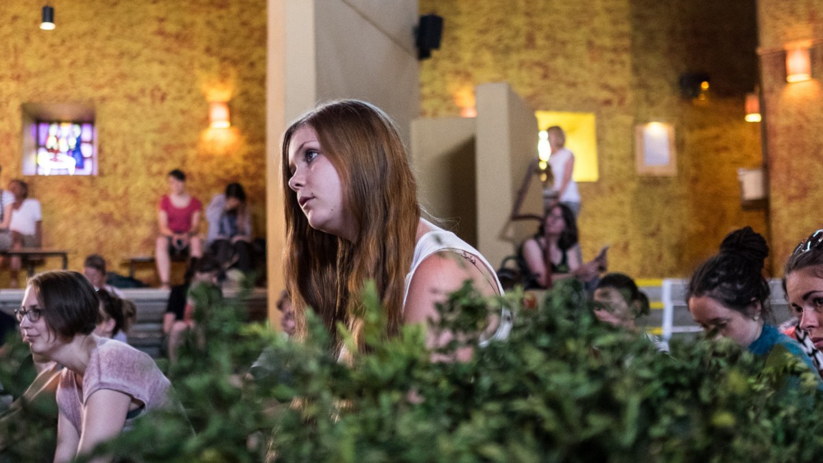 TAIZE GIRL