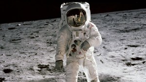Komunia podczas misji Apollo 11? Poznaj mało znaną historię pierwszego posiłku na Księżycu