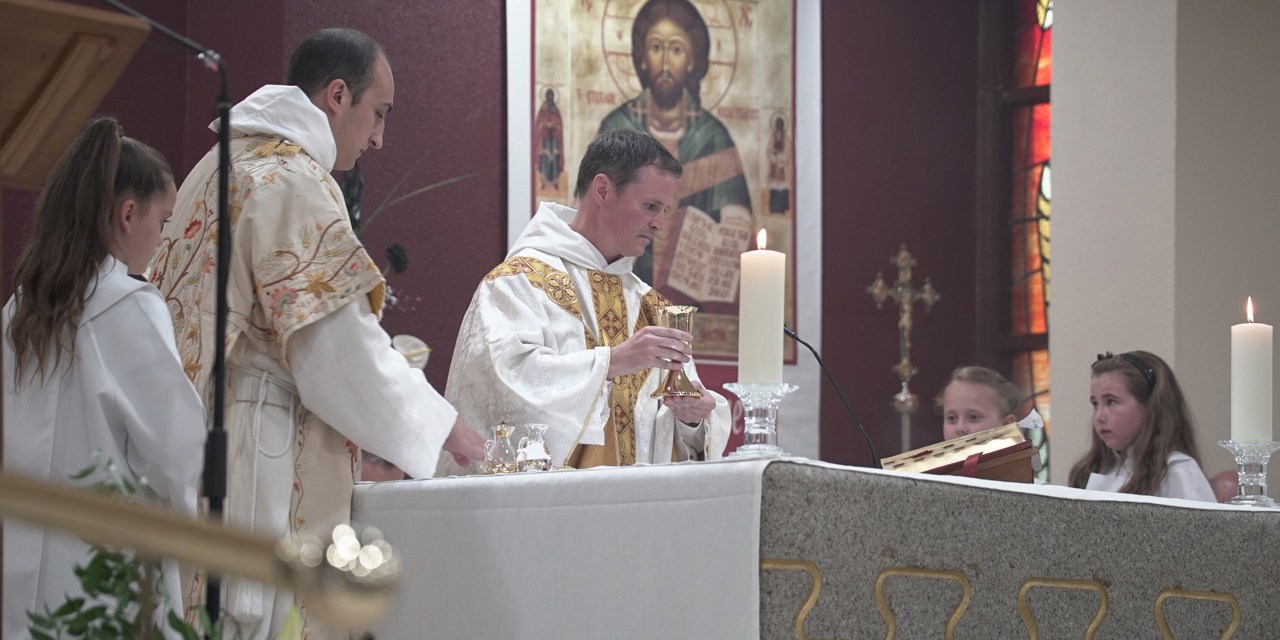 web3 First-Mass-Fr.-Philip-Mulryne-Irish Province of the Dominican Order.jpg