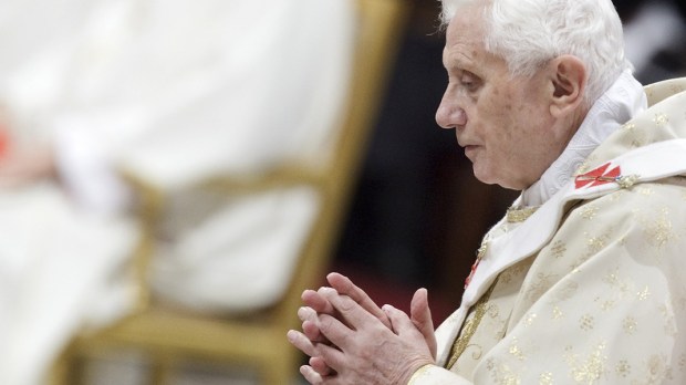 Słowa Benedykta XVI zmanipulowane. Burza wokół nekrologu po śmierci kard. Meisnera