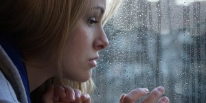 Vous êtes maussade ? C&rsquo;est peut-être à cause du manque de lumière