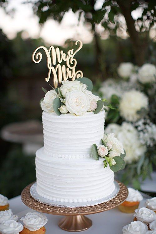 GATEAU DE MARIAGE FLEURI