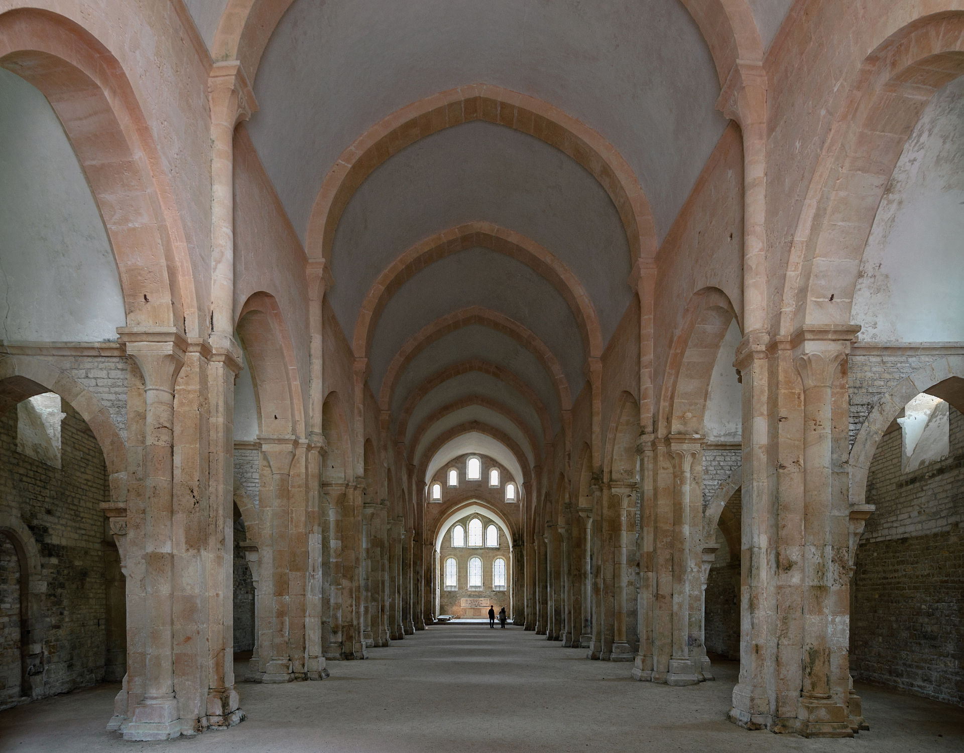 Abbaye_Fontenay_eglise_interieur