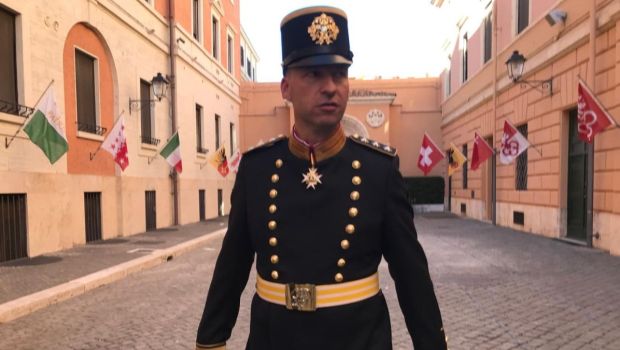 Garde Suisse Tenue de Gala