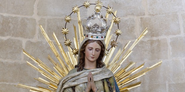 Statue de la Vierge Marie