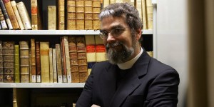 « Je baptiserais un extraterrestre s’il me le demandait », assure un père jésuite
