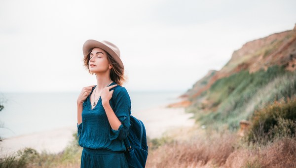 GIRL NATURE