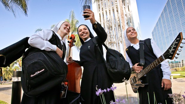 NUNS MUSIC