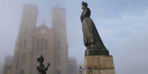 Que disent les terribles prophéties de Notre-Dame de La Salette ?