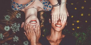 Servez le Seigneur dans l’allégresse.