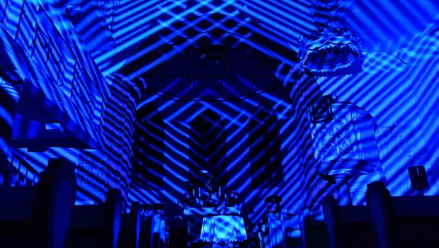 LIGHT SOUND INSTALALTION